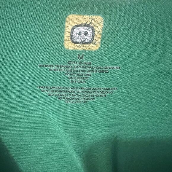 Lot of 2 Wonder Wink Under Scrub Shirts Women's M Long Sleeve Pink Green - Picture 11 of 11